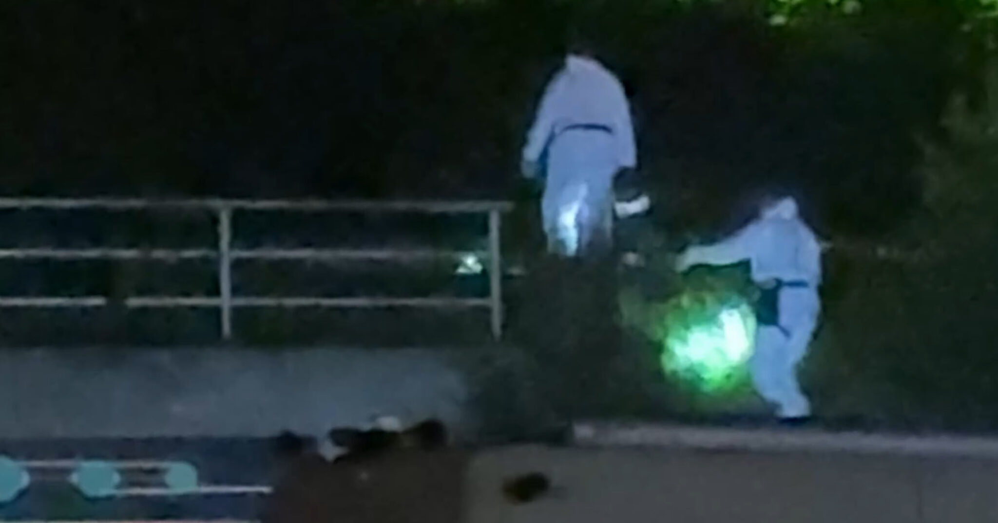 Explosion von oben verursacht? Polizei untersucht Brücken über dem ...